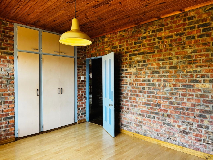 4 Bedroom Property for Sale in C Place Eastern Cape